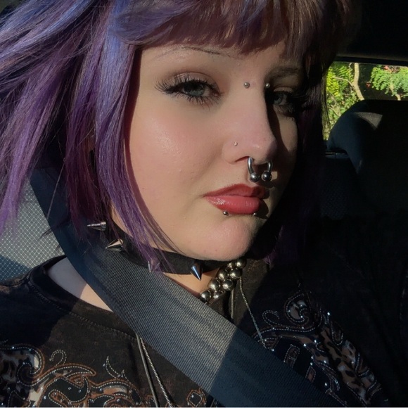 Meet your Posher, Fiona - Picture 3 of 6